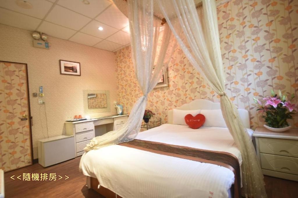 Nantou Sun Moon Love Hotel מראה חיצוני תמונה